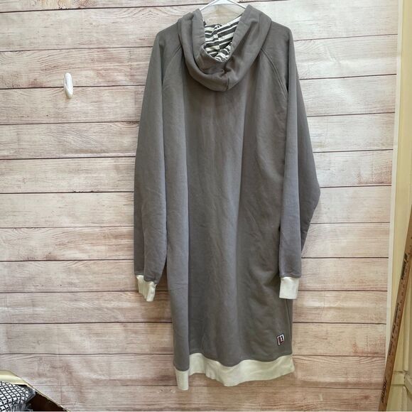 LAZY ONE HOODED SLEEP SHIRT IN GRAY - Picture 4 of 6